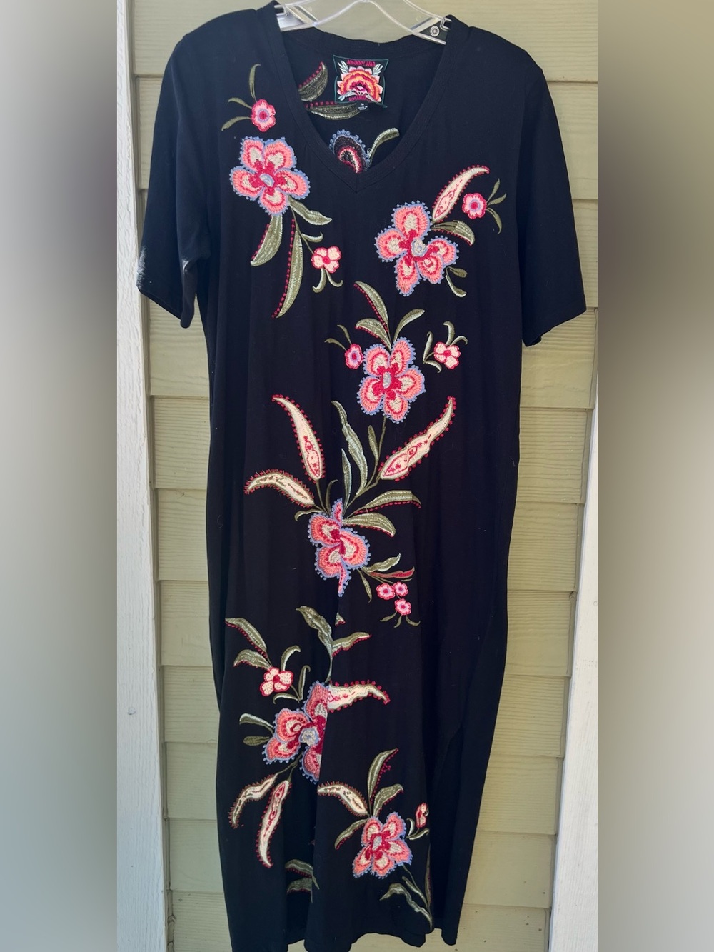 Johnny Was Libbi Trapunto T-Shirt Dress   Size  medium m embroidered black - Picture 3 of 8